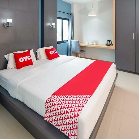Appartamento Oyo 303 Phoomjai House Chalong Esterno foto
