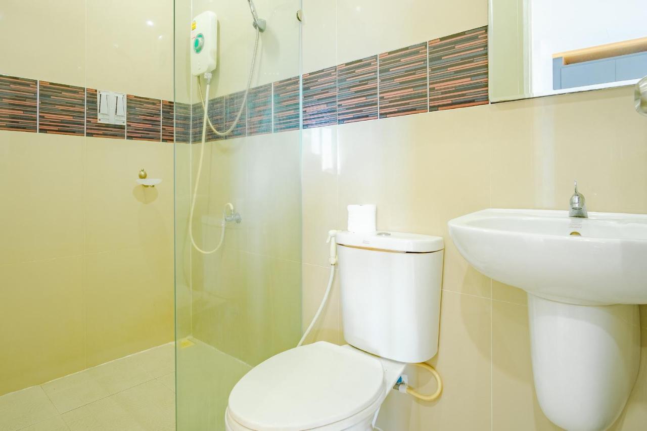 Appartamento Oyo 303 Phoomjai House Chalong Esterno foto