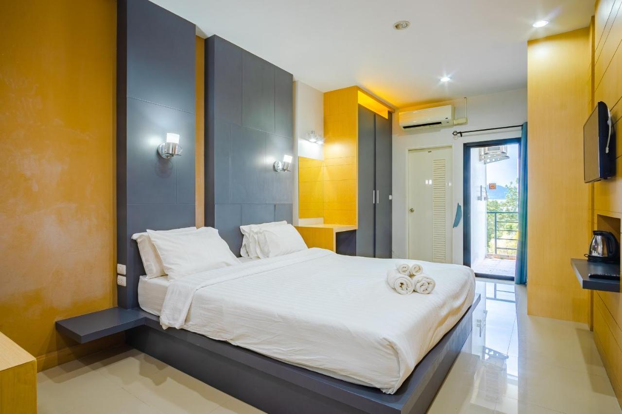 Appartamento Oyo 303 Phoomjai House Chalong Esterno foto